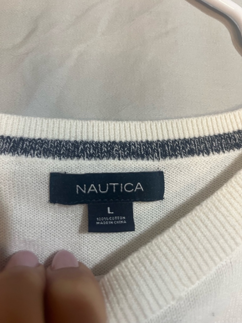 Nautica White Sweater Navy Nautical Wheel and Shoulder Button Detail Women’s L - Picture 3 of 3